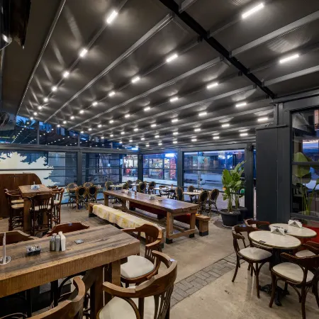 Hay Hotel Alsancak Отели рядом с достопримечательностью «Алсанджак»