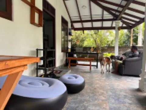 R BackPacker Hostel Hotels in 