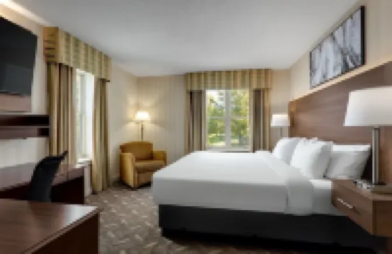 Ivey Spencer Leadership Centre Hotels near Budweiser Gardens