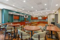 Drury Plaza Hotel St Louis Brentwood - breakfast