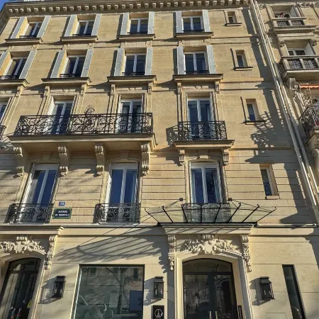 Eiffel Yard Hotel