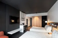 Alt Hotel Ottawa Airport