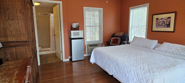 Mount Sequoyah Center Hotels in Washington County
