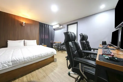 Gimhae Jangyu Hotel Ryu - 3 stjerner