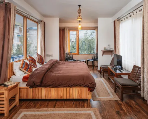 The Bunker Burwa Manali Hotels in Kullu District