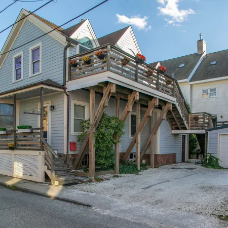 Newport Harbor View Cottage w/ Decks & Parking