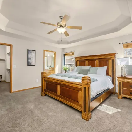 Cabin-style Group Retreat Near Rmnp, Lakes & Golf