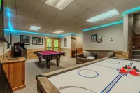 Porchside Pines - Villas