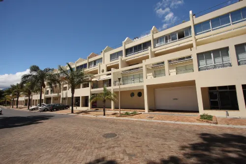 First Group Cape Gordonia - Apartments