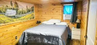 Quaint Cabin - 8 minutes from Ark Encounter!!Country setting, near town!!