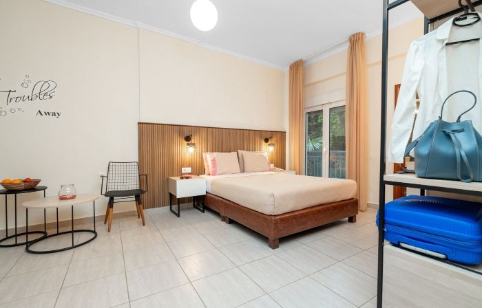 Stratos Hotel