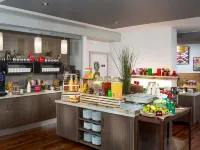 Mercure Northampton - breakfast