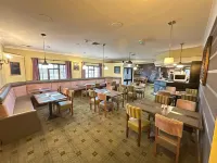 Hill Park Hotel - พร้อมอาหารเช้า