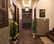 Amara Inn by Sandane Homes Near Expo Mart and Pari Chowk - 2-Star