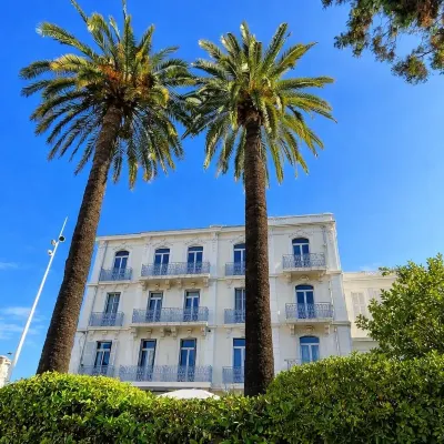 Anchor Riviera Cannes Отели рядом с достопримечательностью «Пляж Газанэр»