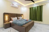 4 Bedroom Farmhouse With Private Pool In Noida