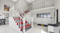 Super 8 by Wyndham Norman West