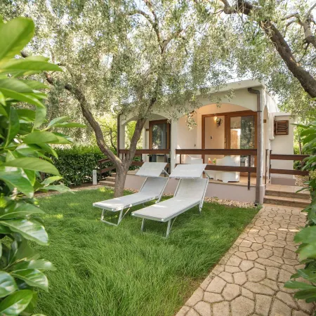 Melograno Holiday Home with Swimming Pool and Private Beach
