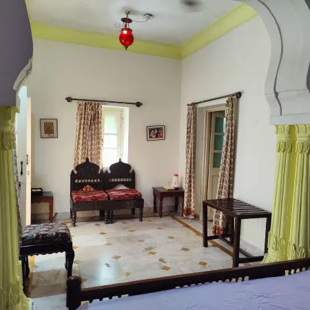 Palkiya Haveli - Heritage Hotel