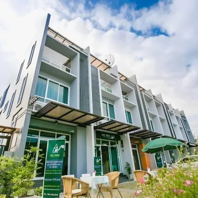 White Monkey Guesthouse Hotels near Phetchaburi Railway Station