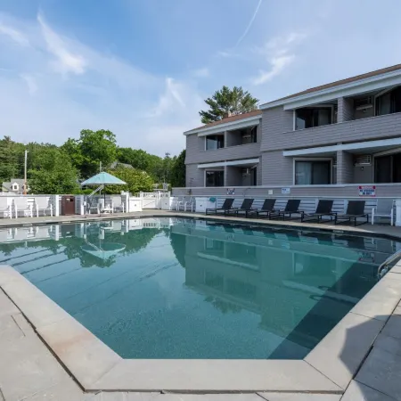 Meadowmere Resort