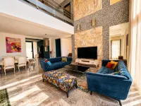 Villa Solis - Elegant Villa with Private Pool -  Casas de vacaciones