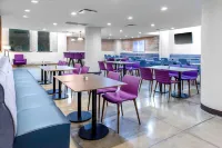 達拉斯市中心廣場TownePlace套房飯店 - 廚房