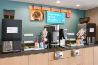 avid hotel PERRY-NATIONAL FAIRGROUND AREA by IHG - breakfast