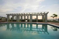 Harrington River Lodge - Pools
