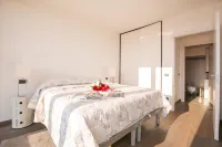 Penthouse-LakeView-AC-Private Garden - balkon