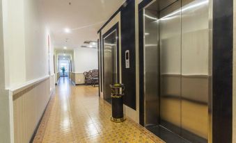 Lychee Hotel