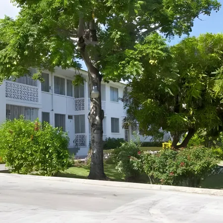 Adulo Apartments