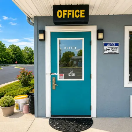 Relax Inn Dover Near Speedway