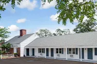 Northshore Hotel - parking