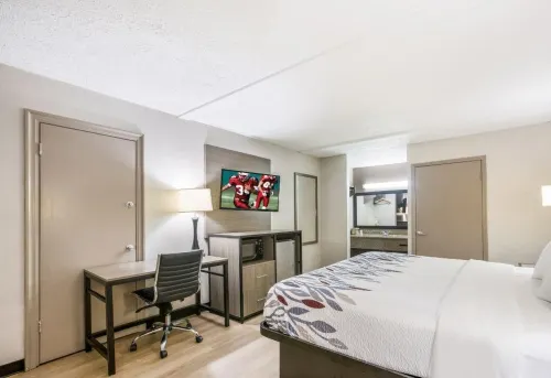 Super 8 by Wyndham Richmond Hill - 2-Star