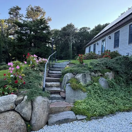5 Min Walk to Nauset Beach, Heated Pool & Hot Tub