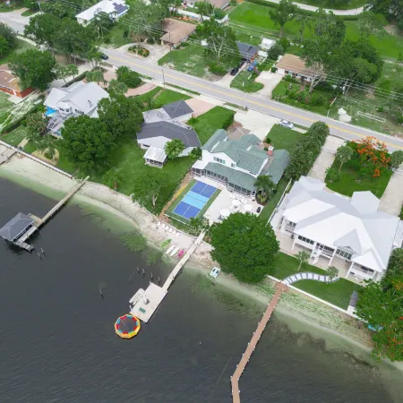 Luxe Lakefront w Pool Pickleball Private Dock