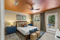 The Haven on Twisted Wood 4BR 3BA Sleeps 12 - Wifi