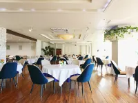 Sayan Terrace Hotel & Resort - Aamiainen