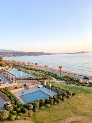 Radisson Blu Resort & Spa, Ajaccio Bay - 4 estrellas