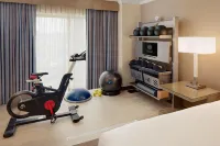 DoubleTree by Hilton Irvine Spectrum - Gym