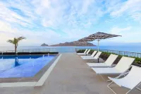 Courtyard Mazatlan Beach Resort - Pools