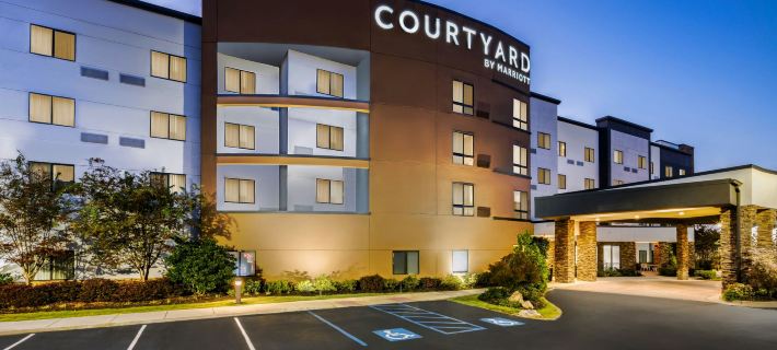 Courtyard Auburn Hotels in Auburn