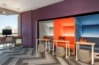 Tru by Hilton Battle Creek - Интернет