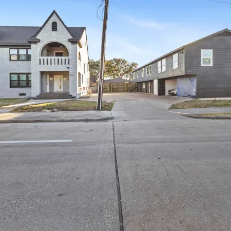 2BR Loft Near TSU + Med Center | In-Unit Laundry | Third Ward Houston 3