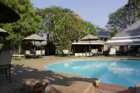 Cresta Thapama Hotel - Pools