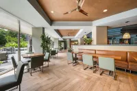 DoubleTree Suites by Hilton Raleigh - Durham - bar