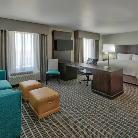 Hampton Inn & Suites Albuquerque/Airport