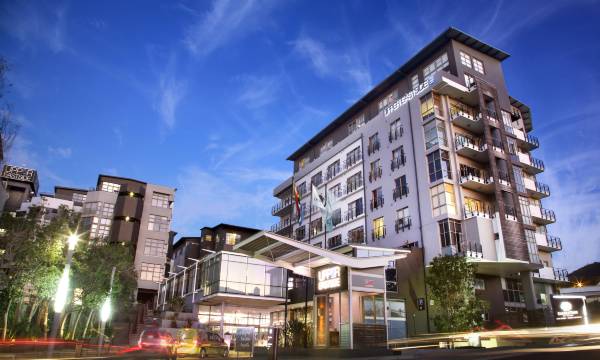 DoubleTree by Hilton Cape Town - Upper Eastside