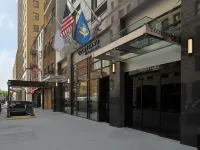 Courtyard New York World Trade Center Area Hotels near Castle Clinton